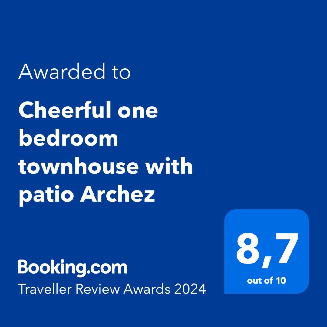 Cheerful One Bedroom Townhouse With Patio Archez Ngoại thất bức ảnh